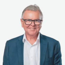 Headshot of Doug Kearsley, Non-executive Director of the VAEA Board